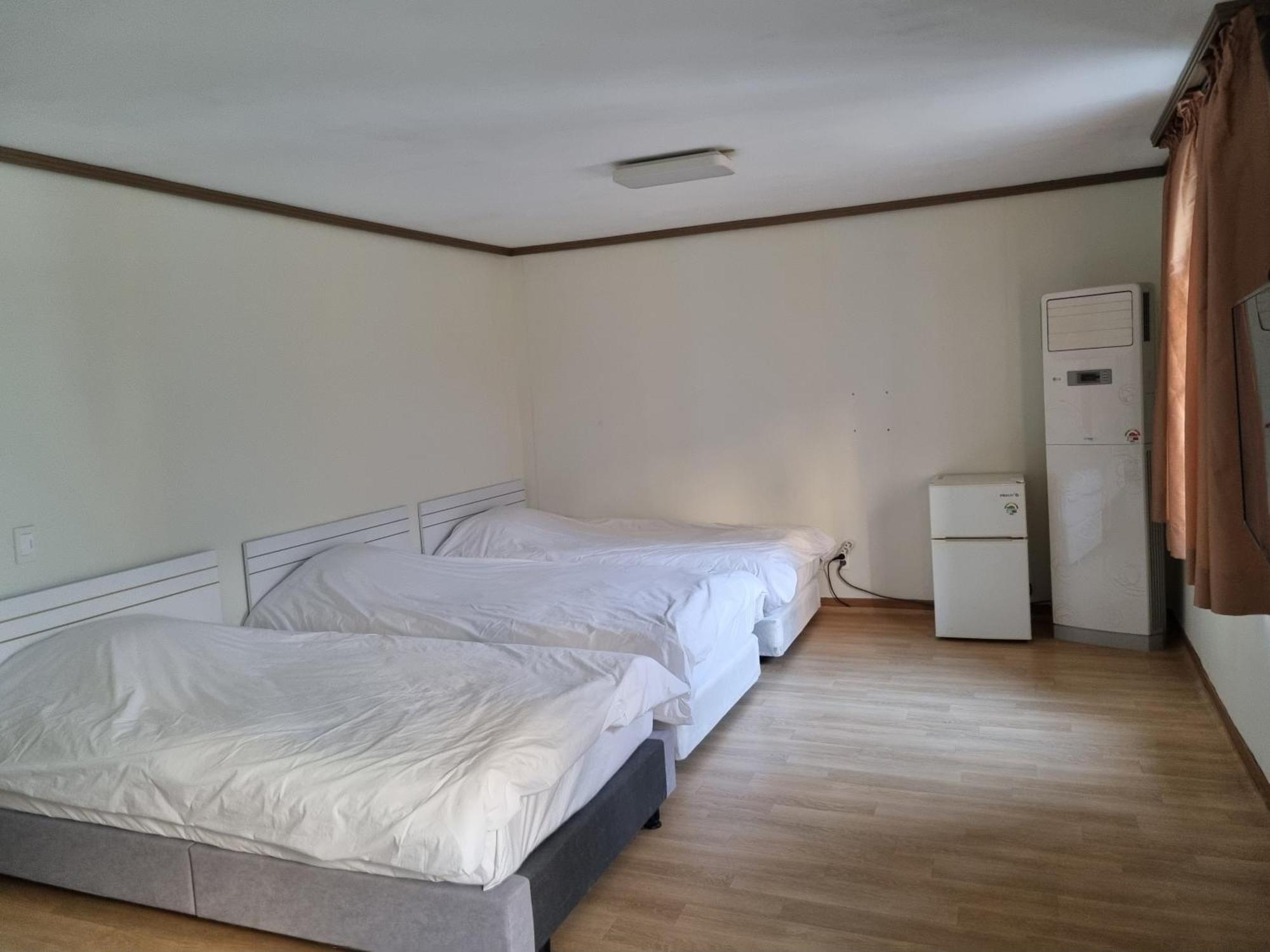 Orasung Motel Jeju Exterior photo